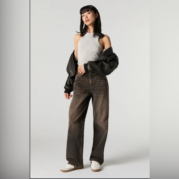 Elegant Wide Leg Brown Jeans - Picture 1 of 8